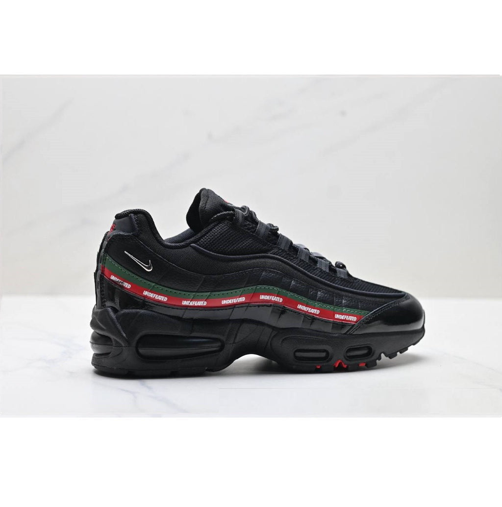 Обувки Air Max 95 SP Undefeated Black