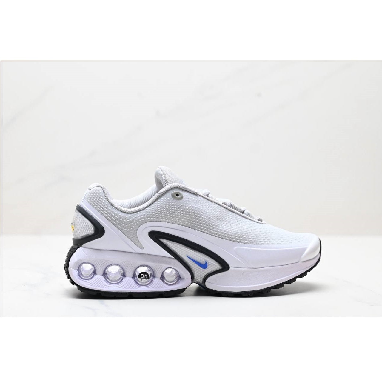 Обувки Air Max DN Pure Platinum