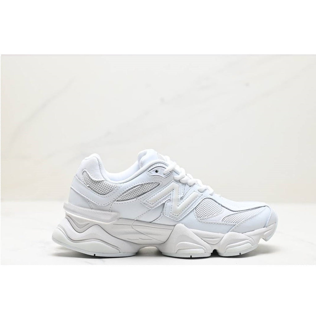 Обувки NB 9060 Triple White