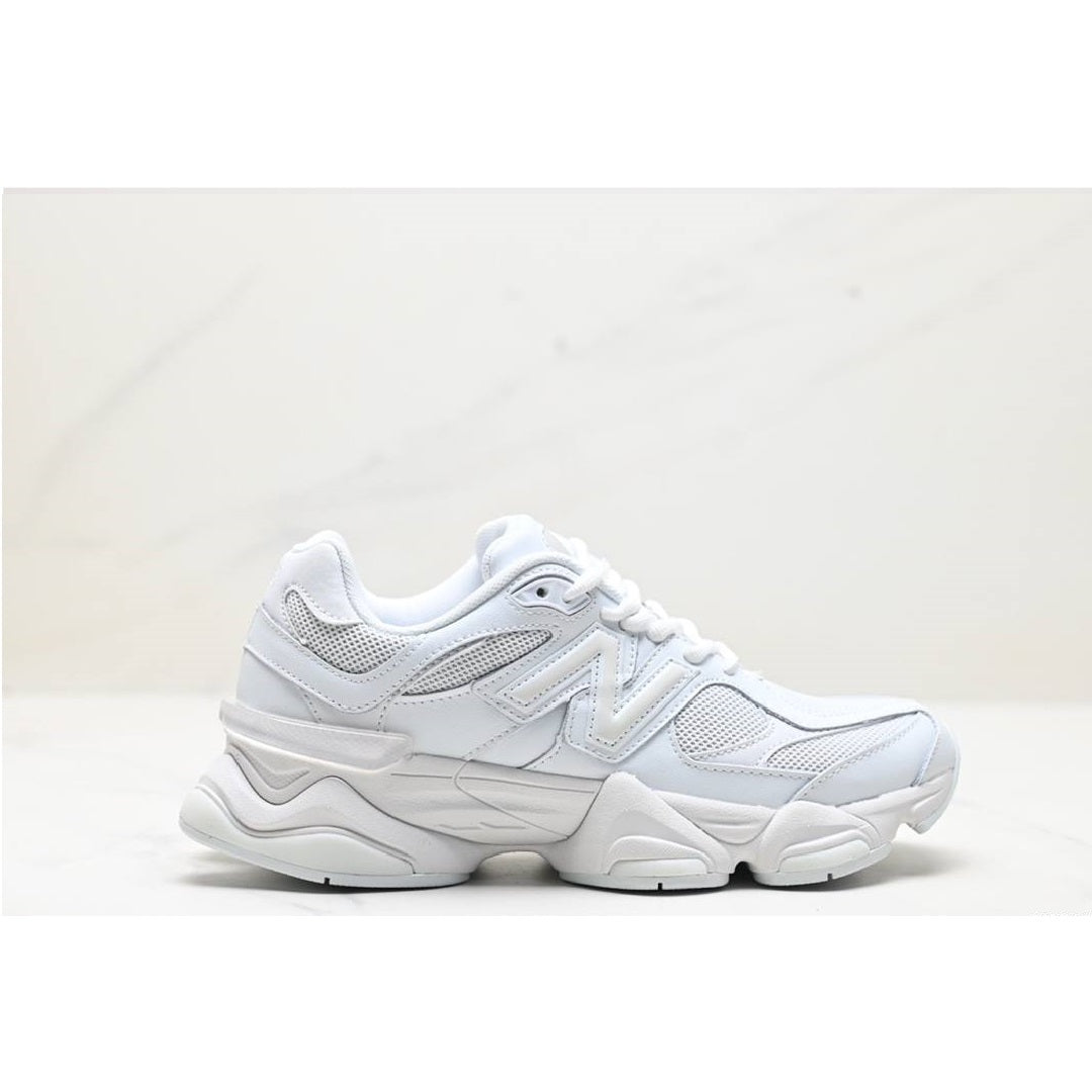 Обувки NB 9060 Triple White