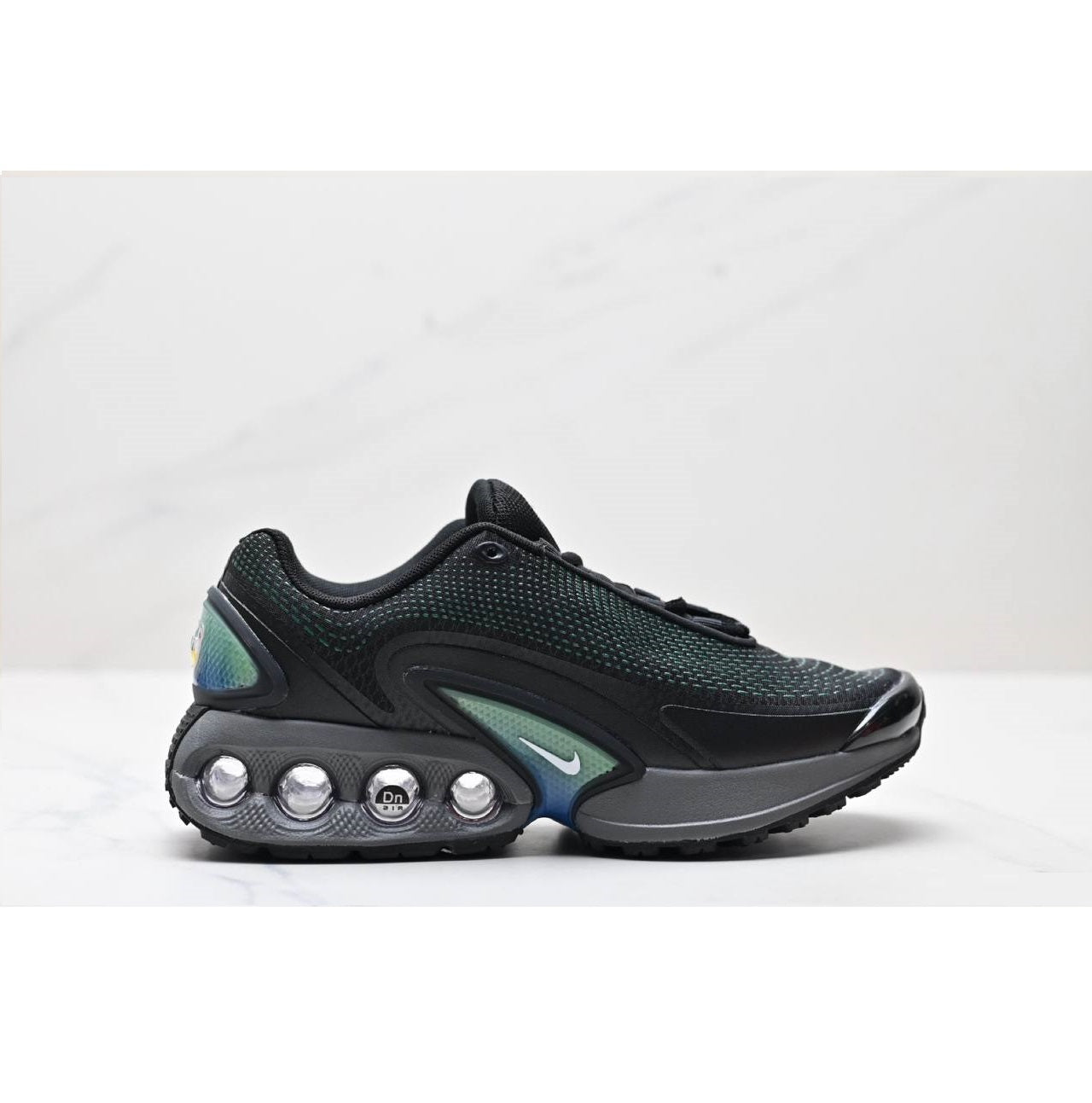 Обувки Air Max DN Hyper Cobalt Rage Green