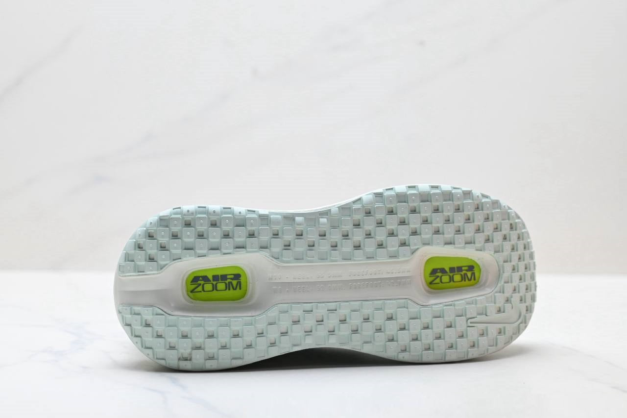 Обувки Vomero Premium Barely Volt