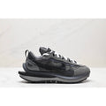 Обувки Sacai VaporWaffle Grey/Black