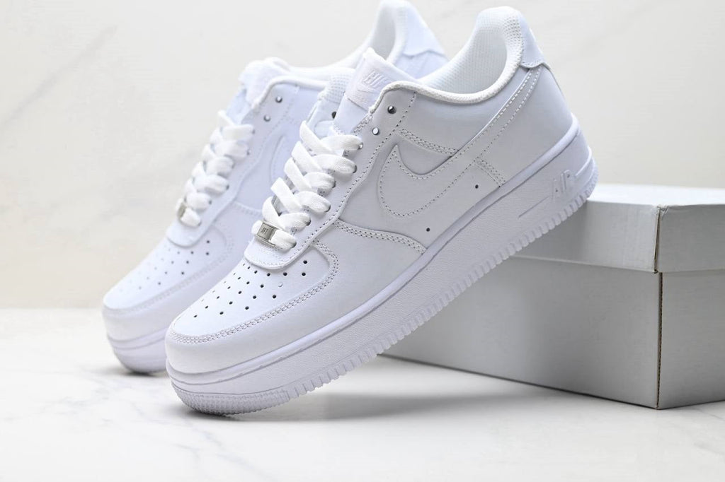 Обувки Nike Air Force 1 '07 White