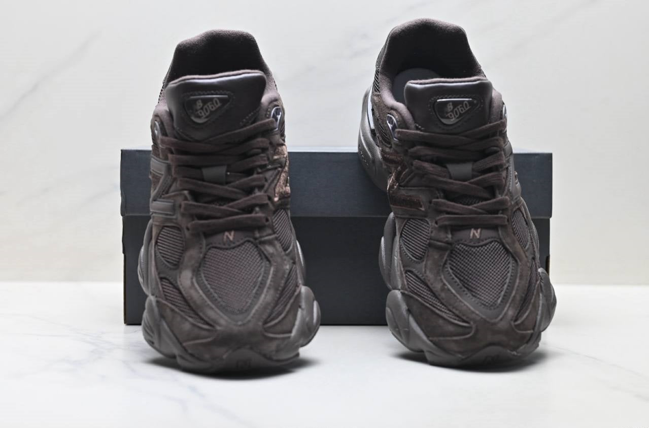 Обувки NB 9060 Brown