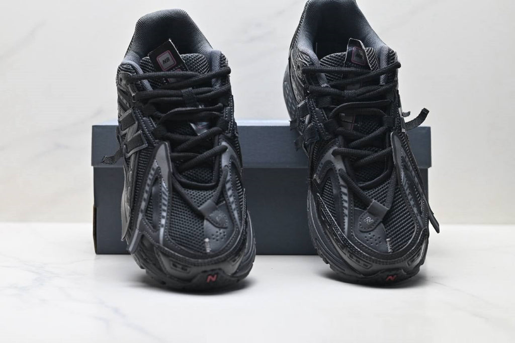Обувки NB 1906A Black