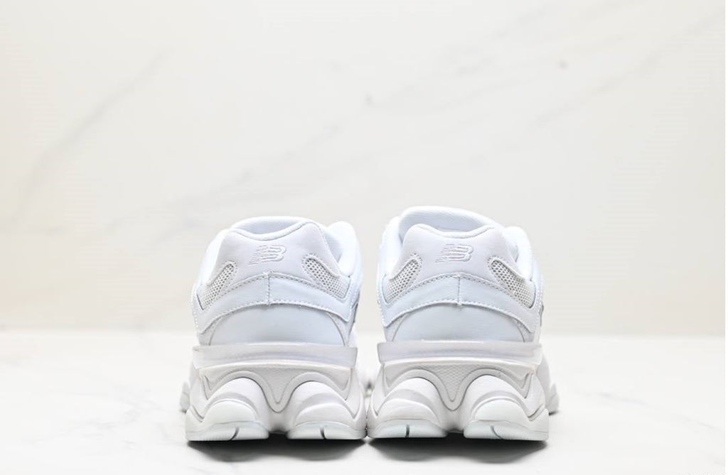 Обувки NB 9060 Triple White