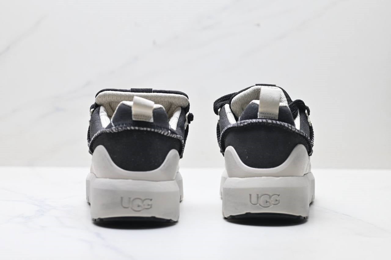 Обувки UGG Heritage Utility
