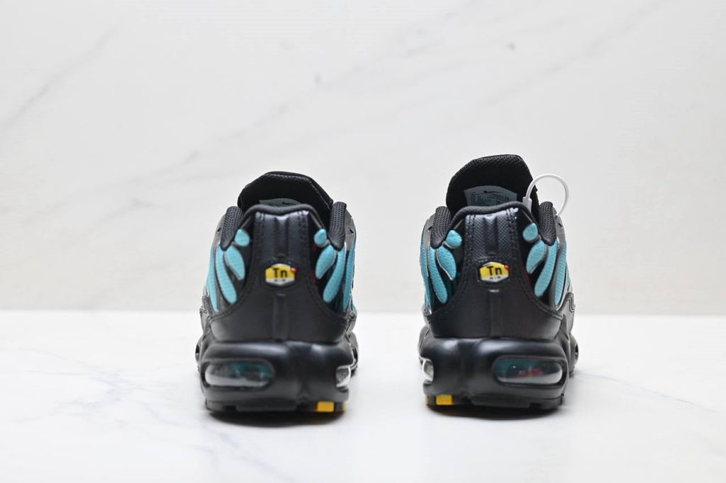 Обувки Air Max Plus Tn Black Dusty Cactus