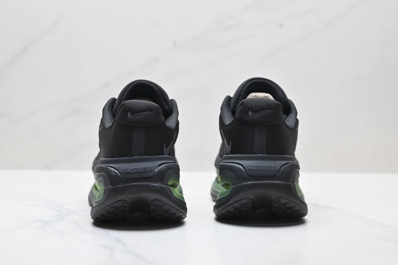 Обувки Vomero Premium Black Volt