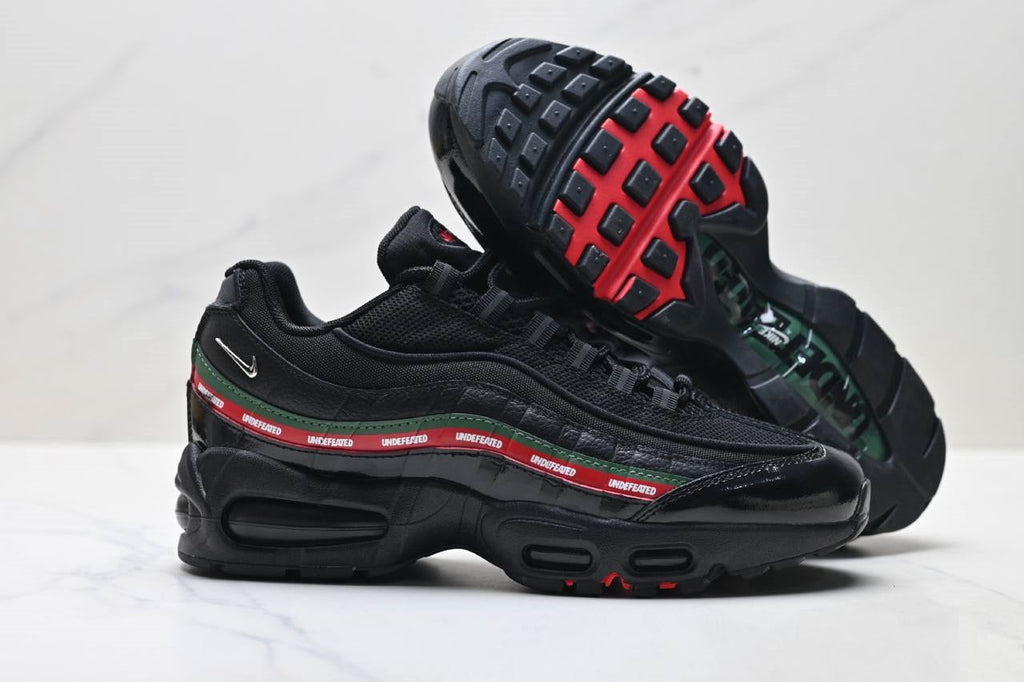Обувки Air Max 95 SP Undefeated Black