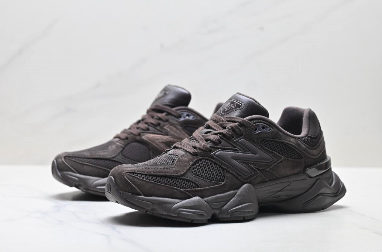 Обувки NB 9060 Brown