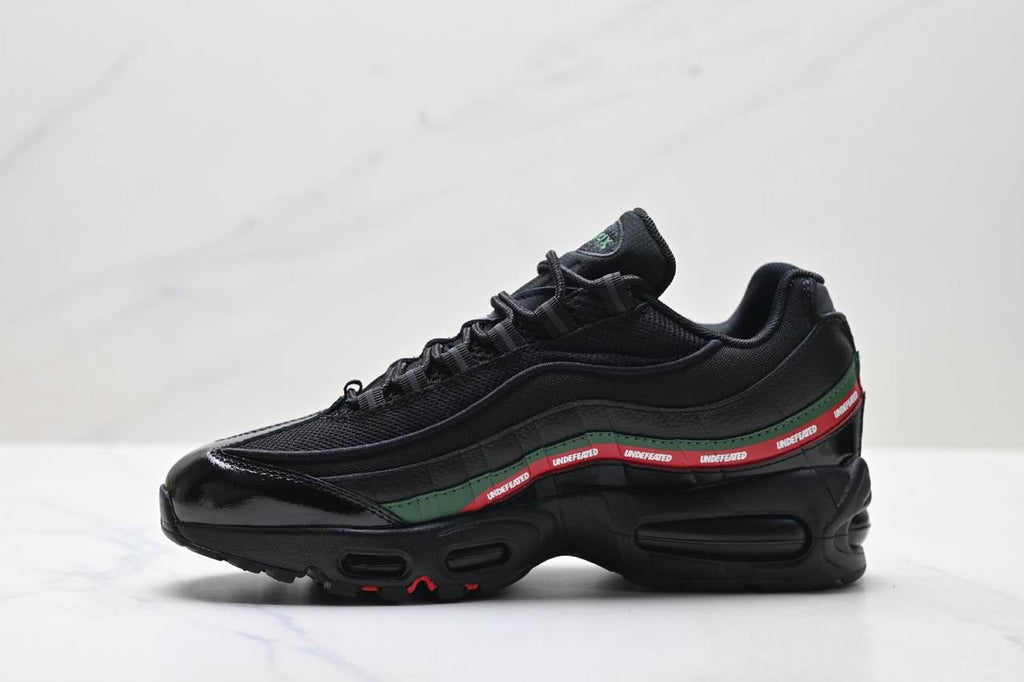 Обувки Air Max 95 SP Undefeated Black