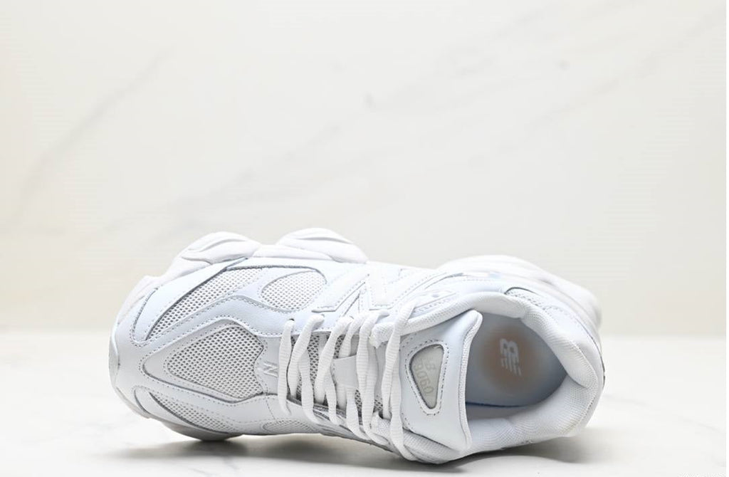 Обувки NB 9060 Triple White